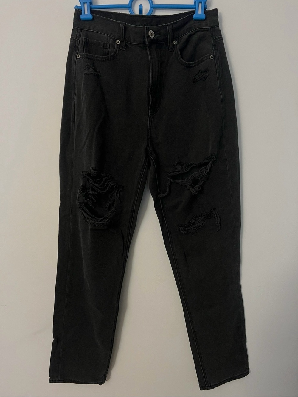 American Eagle Outfitters Black Distressed Boyfriend Jeans